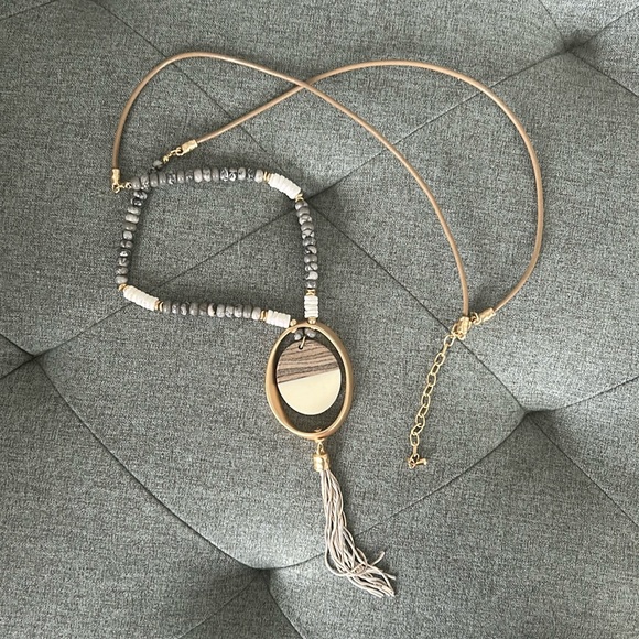 Jewelry - Gold Stone Long Beaded Necklace
